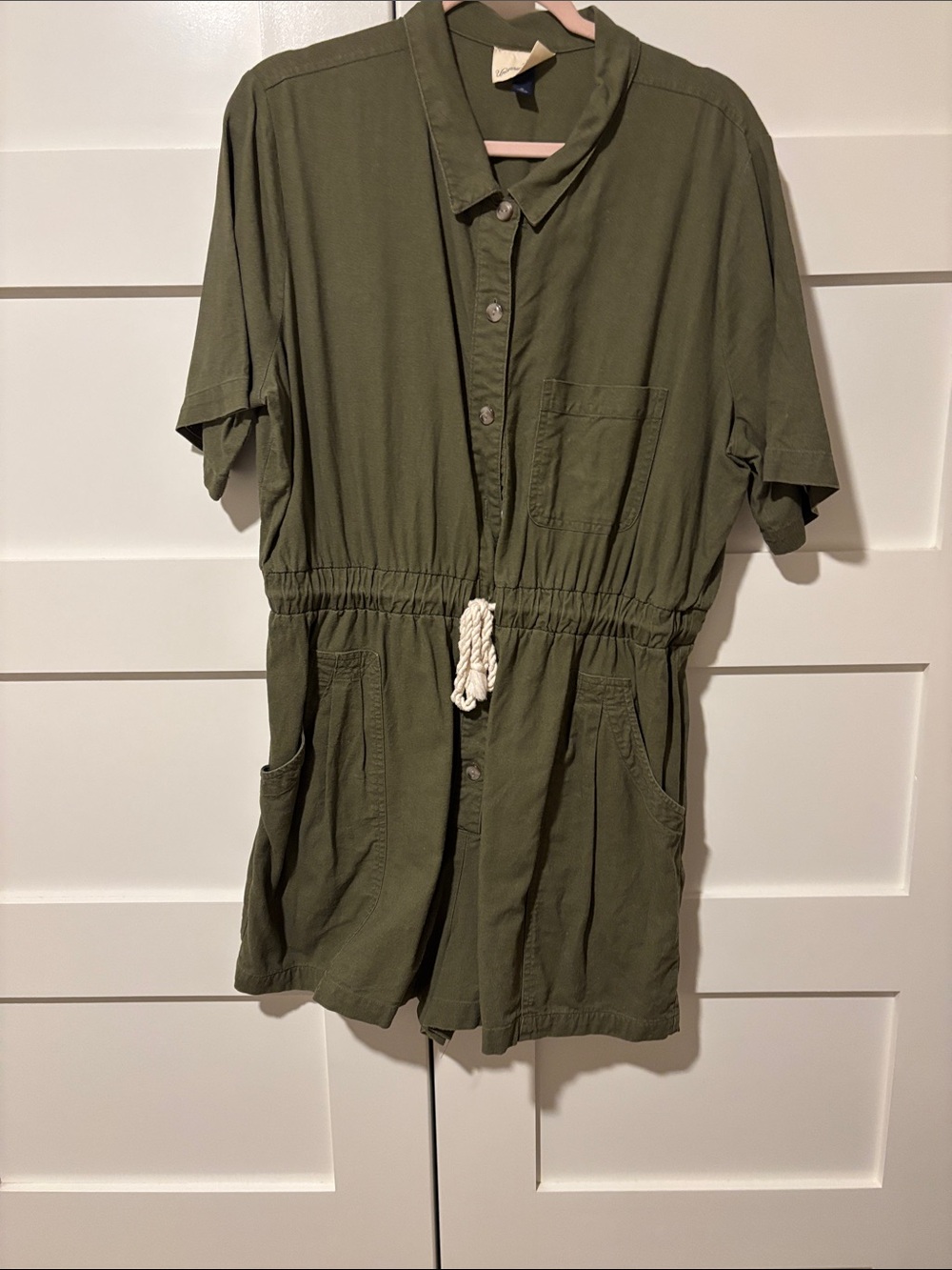 Universal Thread size XL  Olive Green Utility Shirt Rmperwith Drawstring